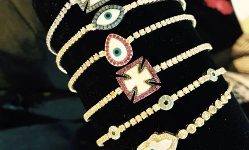 Chic Jewelry & Things business photo