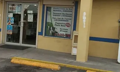 Paredes Line Grocery, business photo 1
